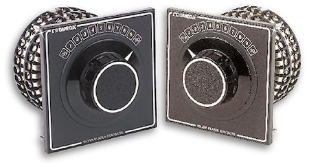 Đầu nối và thiết bị gắn bảng điều khiển cho hệ thống đo nhiệt độ