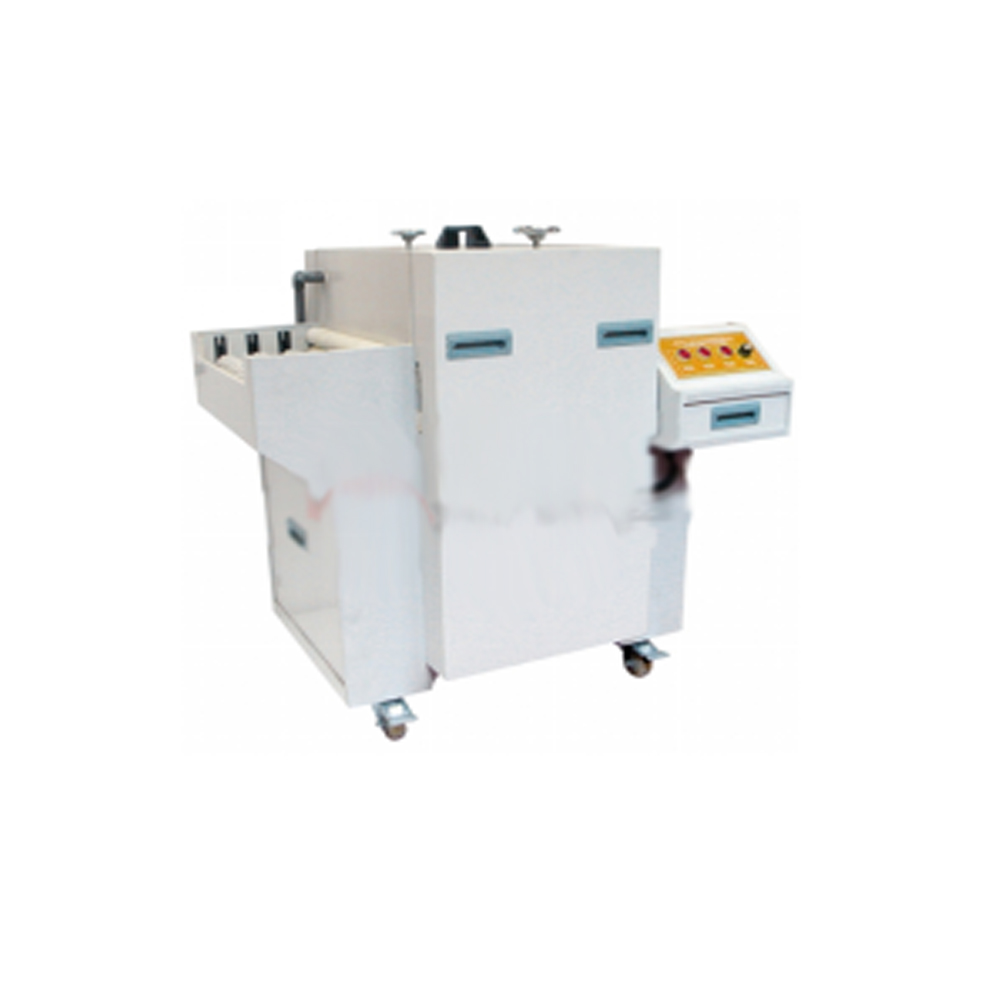 Thiết bị gia công và hoàn thiện bo mạch PCB trong phòng lab và sản xuất điện tử