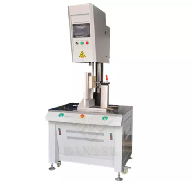 Thiết bị hàn trục quay dùng cho chi tiết nhựa trong sản xuất công nghiệp