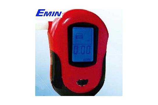 Đánh giá kỹ thuật máy đo nồng độ cồn M&MPRO ATAMT6100